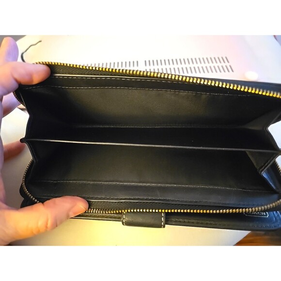 Coach Signature Round Zipper Zip Around Stripe Jacquard Wallet Black - Picture 8 of 12